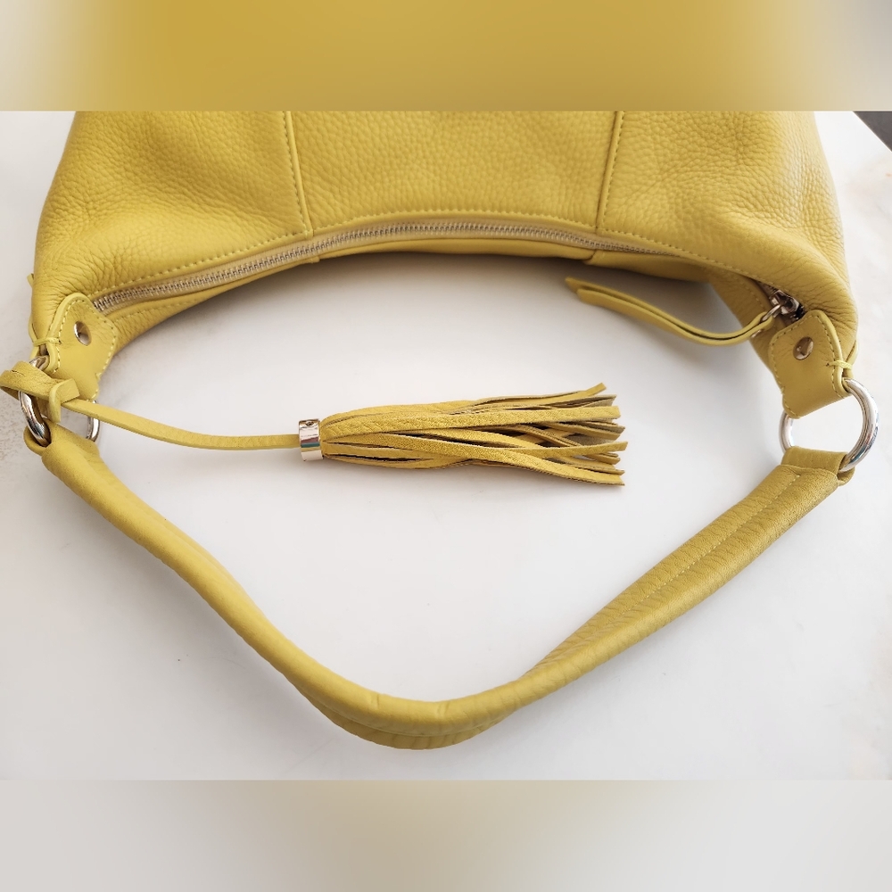 Isaac Mizrahi Yellow Handbag. Perfect Summer Color! - Picture 2 of 15